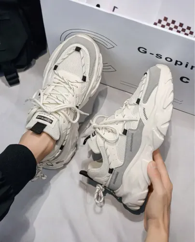 Tênis Chunky Branco com Detalhes em Cinza Entregamos 