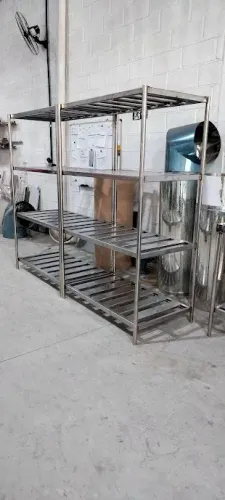 Estante Frigorífica em Aço Inox - Personalizada Sob Medida