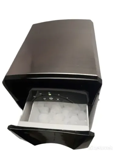 Máquina de gelo 110 V - Vai com 1 transformador de 220v para 110v de Brinde