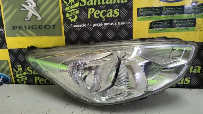 Farol Dianteiro Direito Ford KA 2015