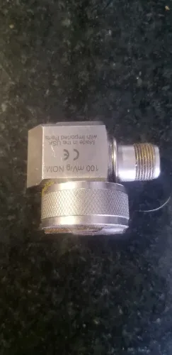 Sensor com base magnética 