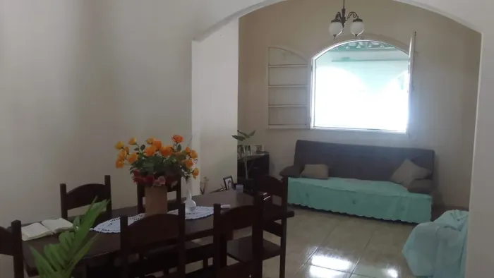 Casa com 3 quartos à venda no Triângulo