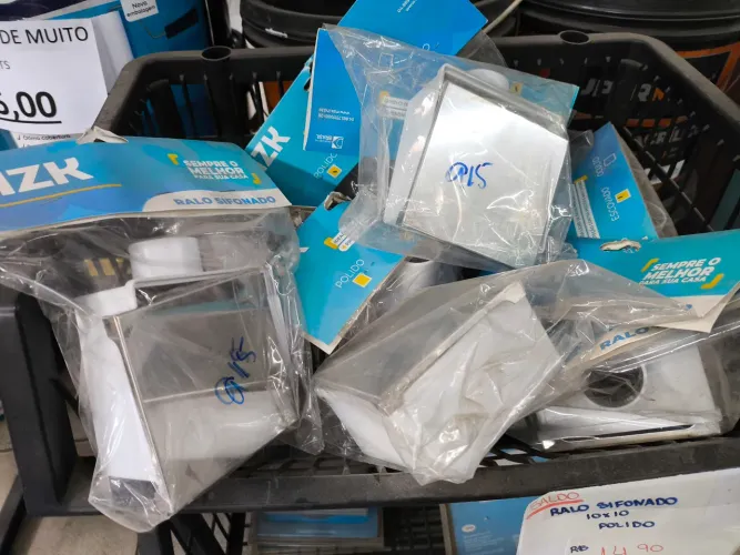 Ralo sifonado Polido R$14,90un
