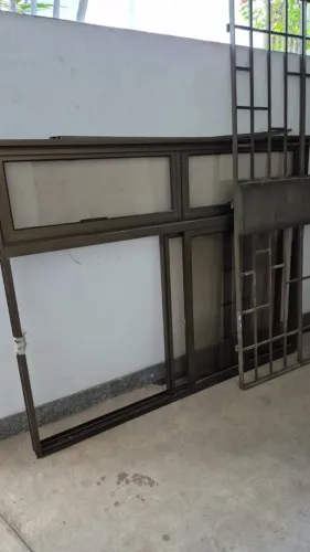 Material de obra retirado de reforma
