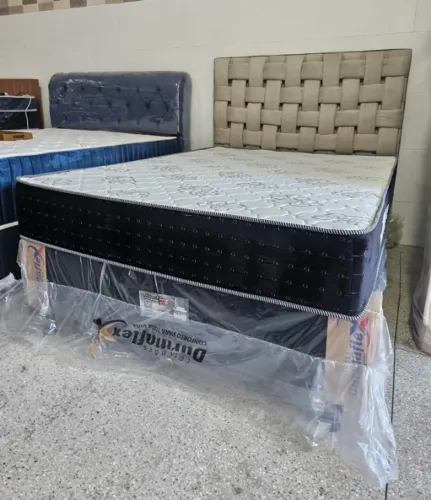 Cama de casal D45 - Maior suporte de peso da categoria