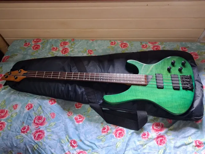 Baixo Elétrico Verde - Instrumento Musical