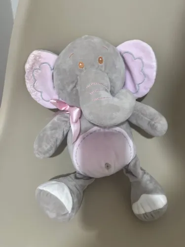 Elefante de pelúcia