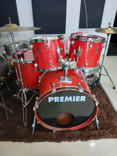 BATERIA PREMIER INGLESA SEMI NOVA