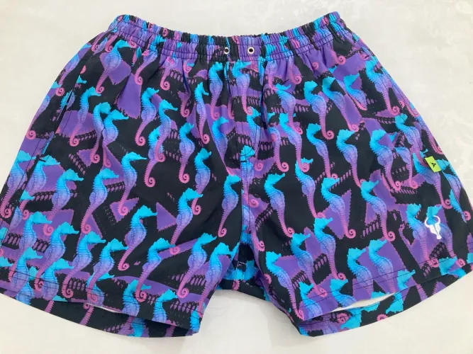 Shorts de Praia Toro Estampado com Cavalos Marinhos