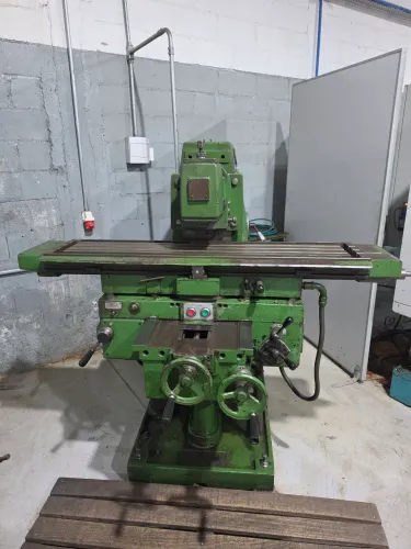 Fresadora Romi U30
