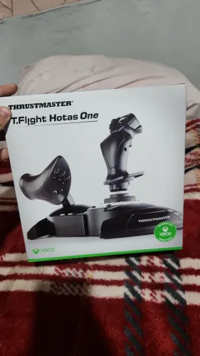 Joystick Thrustmaster T-Flight Hotas One (Xbox / PC) - Usado, na Caixa, valor negociável.