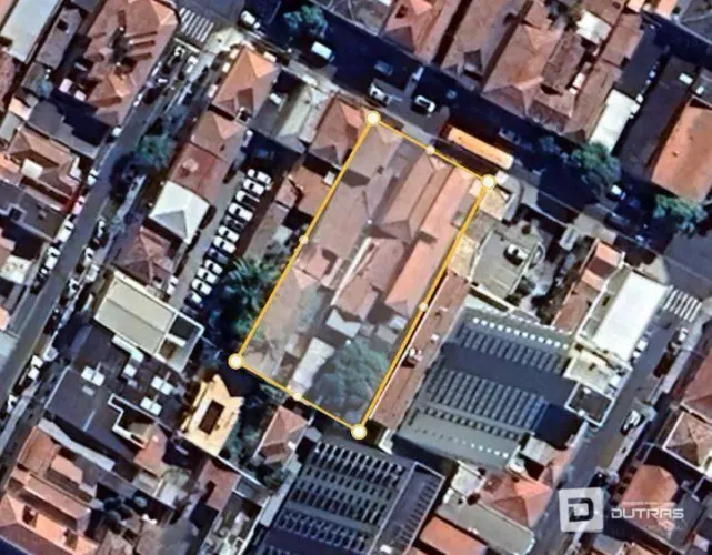 Área de 1278 m2, em localização nobre na Rua Moraes Barros