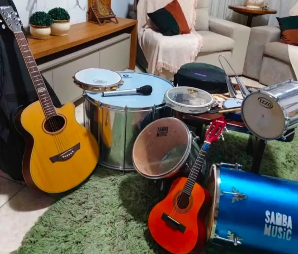 instrumentos musicais