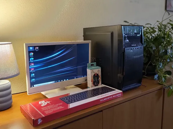 Computador i3 veloz trabalhos e estudos com SSD