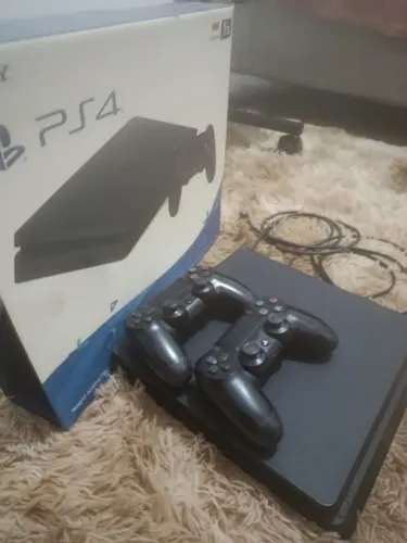 Vendendo PS4 slim