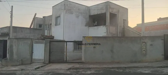 Casa com 5 dormitórios à venda, 160 m² por R$ 488.000 - Vila dos Eucaliptos - Salto/SP