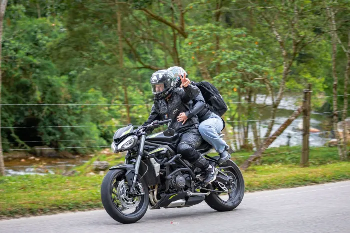 Triumph Street Triple 765 RS derivada do moto 2. Melhor custo benefício da categoria!!!