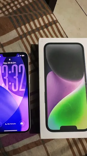 Vende-se IPhone 14 - 256GB