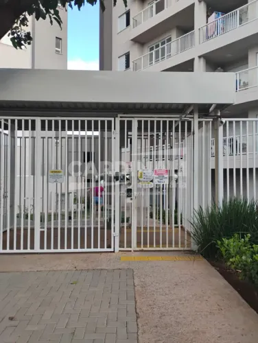 apartamento de 2 dormitórios com ótima localização.