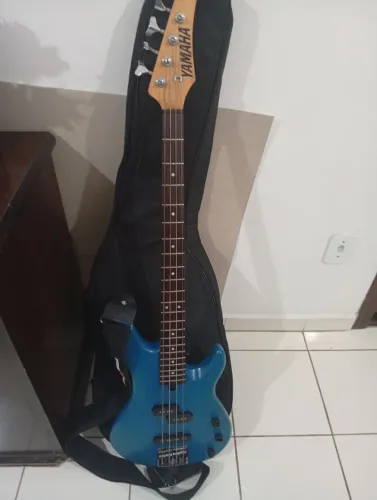 Baixo Yamaha - Contrabaixo elétrico