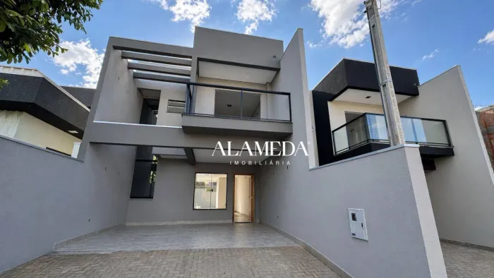 Casa em condomínio fechado com 3 Quartos sendo 1 suíte para alugar, 130 m² por R$ 4.000/mê