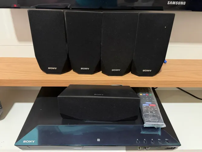 Vendo Home Theater Sony BDV - E2100 - 5.1 Wi-Fi.