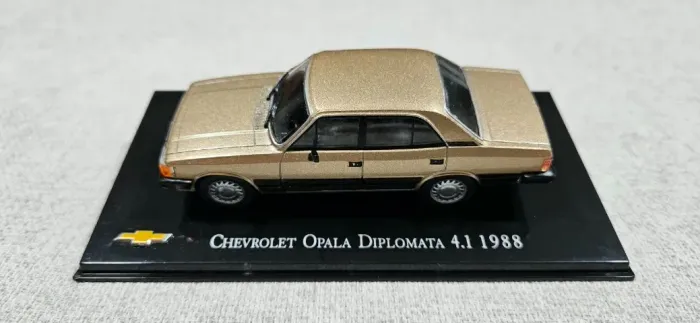 Chevrolet Opala Diplomata 4.1 - 1988 - Miniatura Chevrolet Collection Salvat 