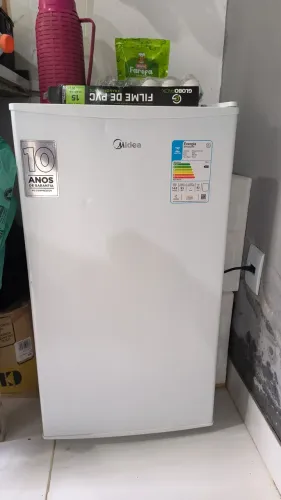 Frigobar Midea 93L Branco Na garantia.