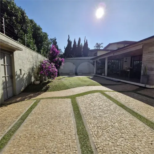 Casa térrea com 3 quartos à venda em Interlagos - SP