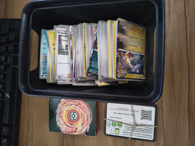 Bulk 300 cards pokémon pra deck