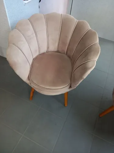 1 Poltrona petala