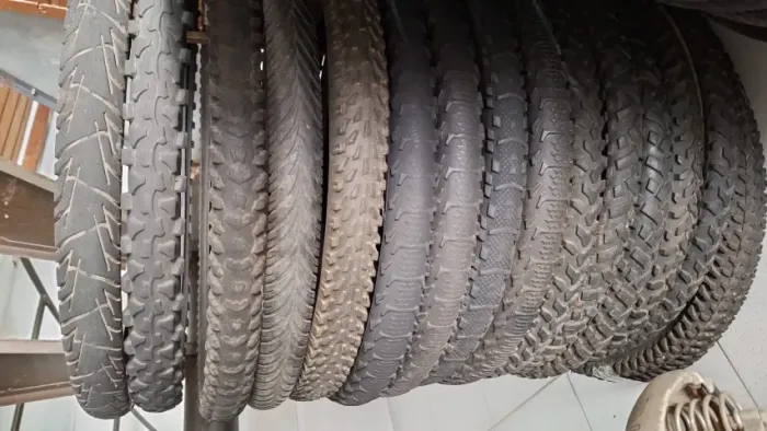 Pneus diversos para mountain bike usados em bom estado a partir de 35,00 cada somos loja