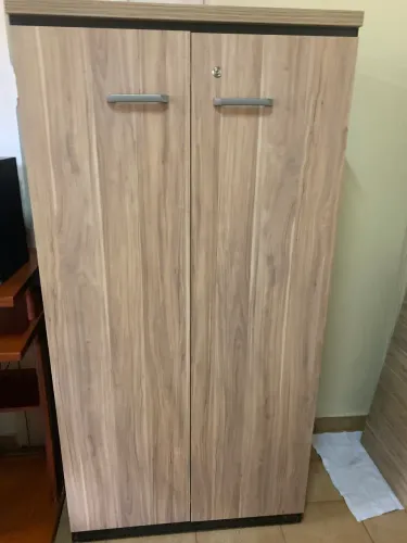 ARMÁRIO ALTO PARA ESCRITÓRIO- 2 PORTAS