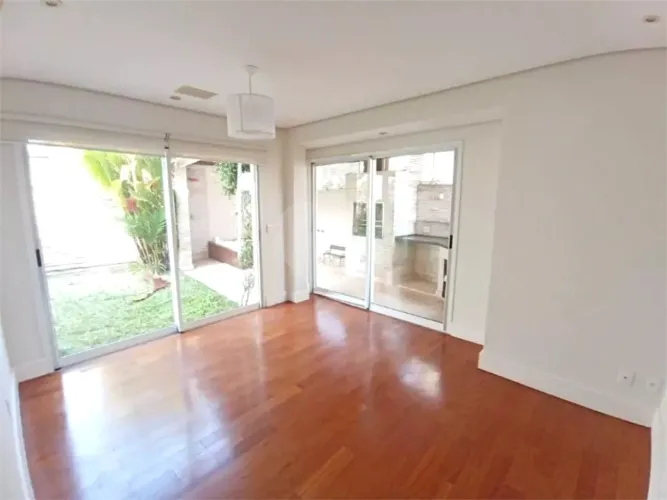 Condomínio com 3 quartos à venda em Jardim panorama - SP