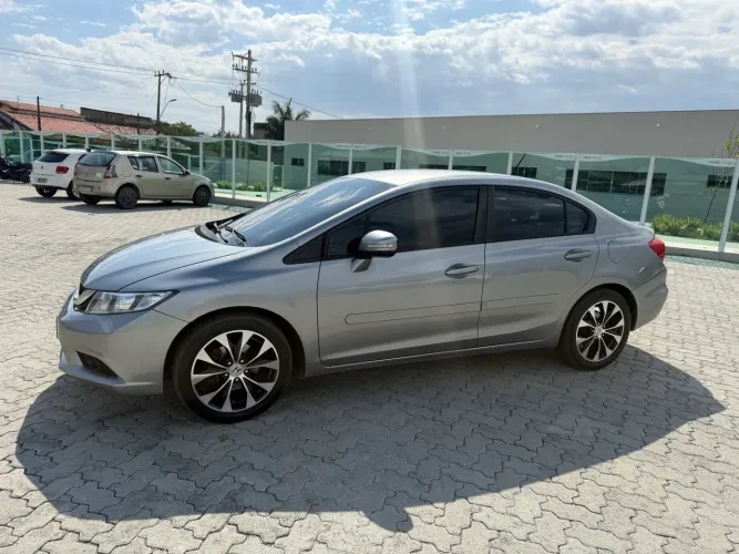 Honda Civic Sedan LXR 2.0 Flexone 16V Aut. 4P 2016