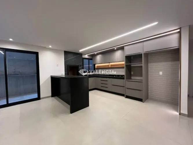 Apartamento mobiliado com 3 quartos sendo 1 suíte para alugar por R$5.000,00 - Rua Viscond