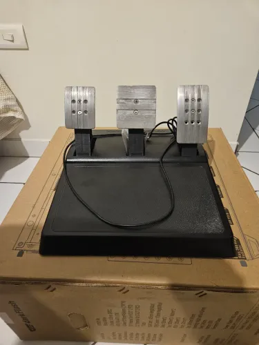 Pedal thustmaster T3pa + adaptador usb