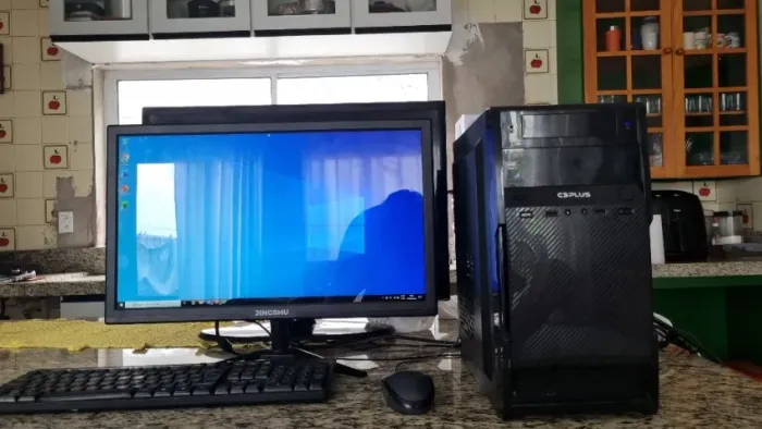 Desktop - Athlon II x2 250 - Wifi - Pacote Office