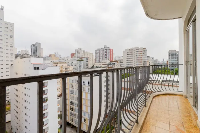 Imóvel de Luxo em Higienópolis: Apartamento com 4 Quartos, 1 Suíte, 3 Salas e 2 Vagas de G