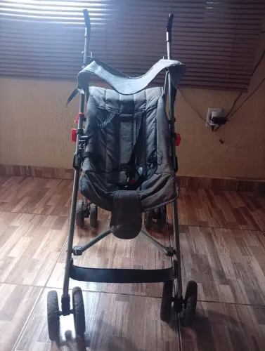 Carrinho de bebê+cadeirinha de balanço