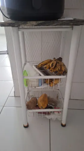 fruteira com tampo de mármore 