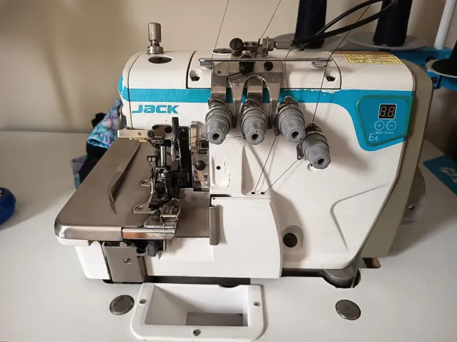 Overlock ponto cadeia