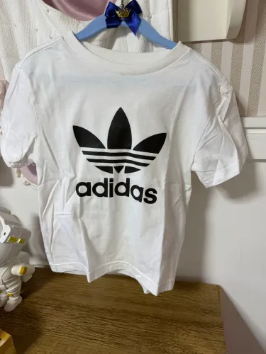 Camiseta adidas infantil TAM 5/6