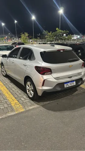 Chevrolet Onix Hatch Premier 1.0 12V TB Flex Aut. 4P 2021