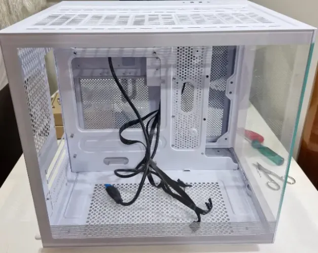Gabinete gamer aquário branco c3tech g810