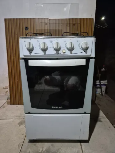 Fogao 4 bocas forno esta novo entrego