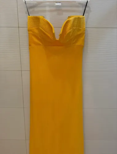 Vestido amarelo longo