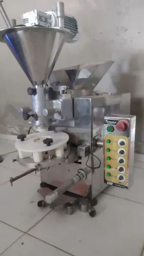 Máquina de salgados.
