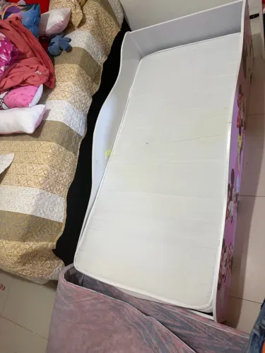 Cama infantil feminina $200 com colchão