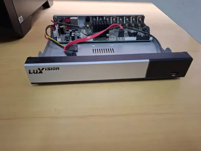 DVR 16 portas LuxVision no Estado